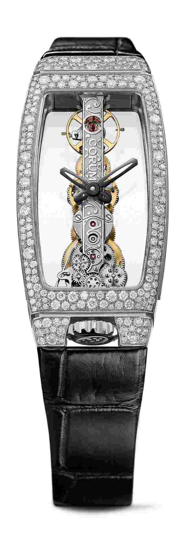 Corum
  
          Golden Bridge Miss