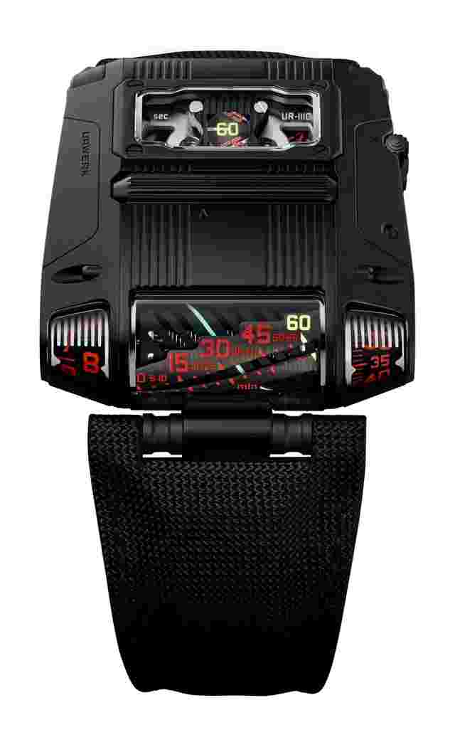 Urwerk
  
          UR-111C Black Cobra