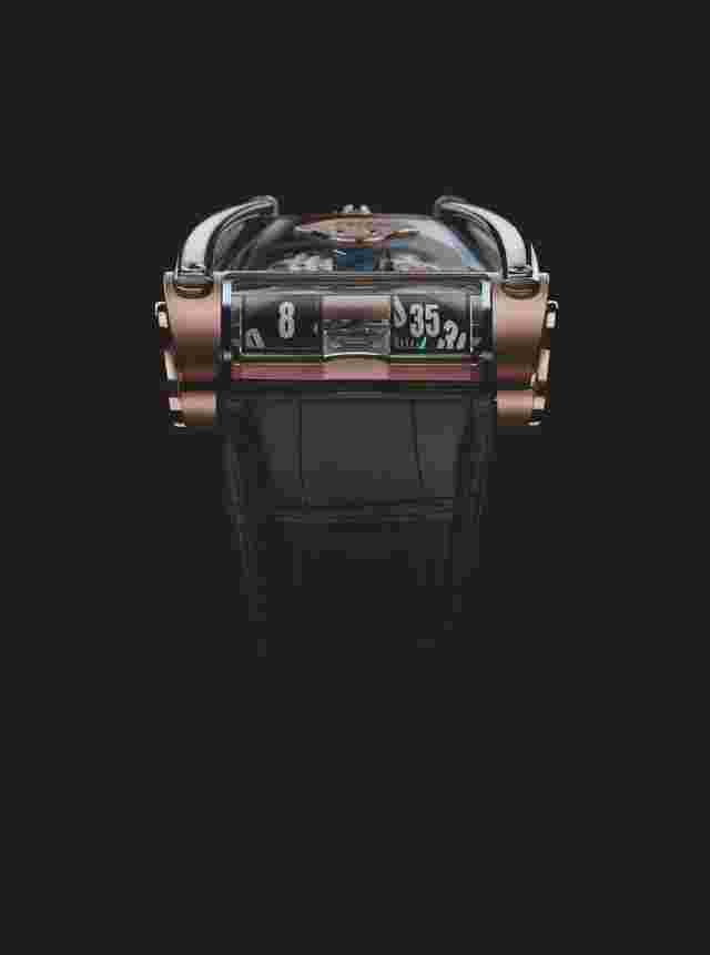 MB&F
  
          HM8 CAn-AM RT