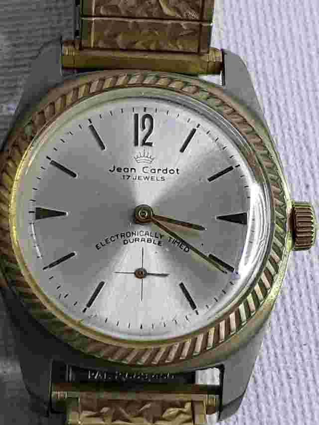 VINTAGE JEAN CARDOT 17 JEWEL WATCH - WIND UP - ELECTRONICALLY TIMED - Working