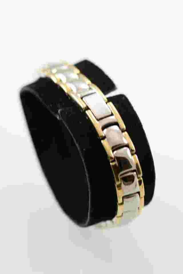 Sag Harbor Women Watch Stainless Steel Silver Gold Water Res Battery MOP Quartz