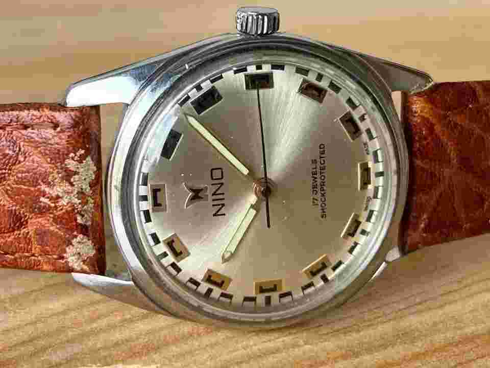 Vintage Nino Manual Wind Mens Watch For Spares or Repair NJ-186
