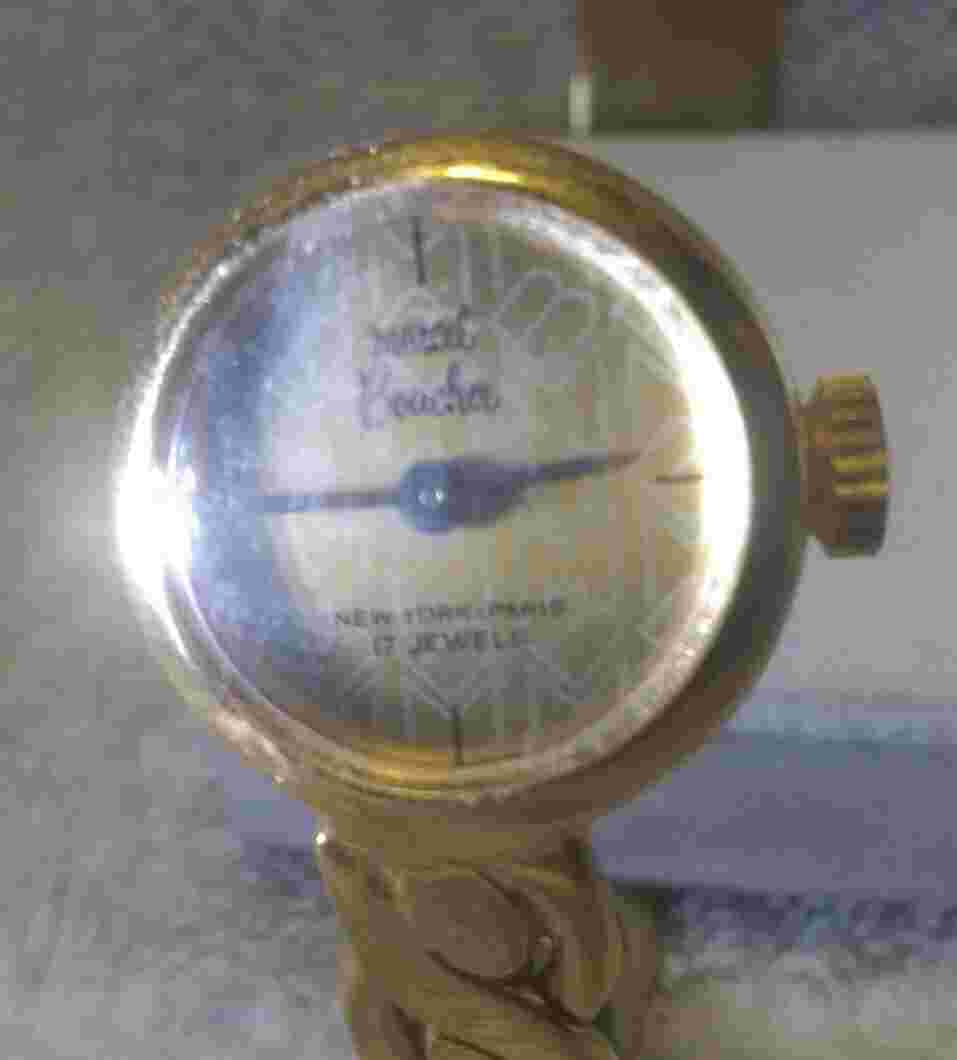 Marcel Boucher Wind Up Watch Women 17J Gold Dial Hide Dial Band Needs Service
