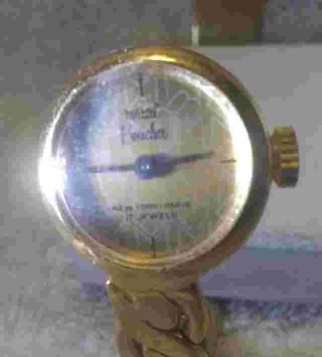 Marcel Boucher Wind Up Watch Women 17J Gold Dial Hide Dial Band Needs Service
