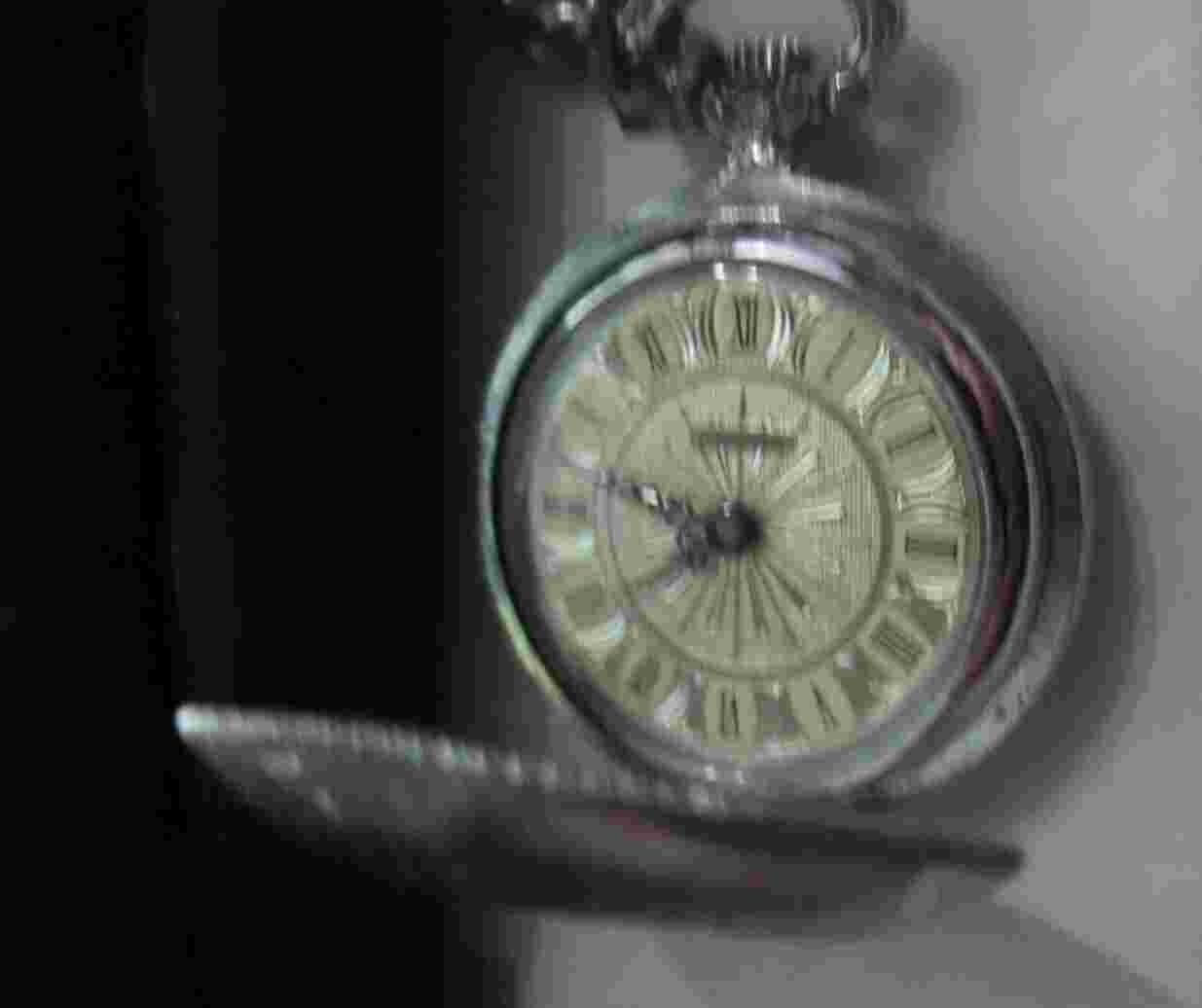Vintage Endura Pendant Necklace Pocket Watch Women 33mm Silver Tone Manual Wind