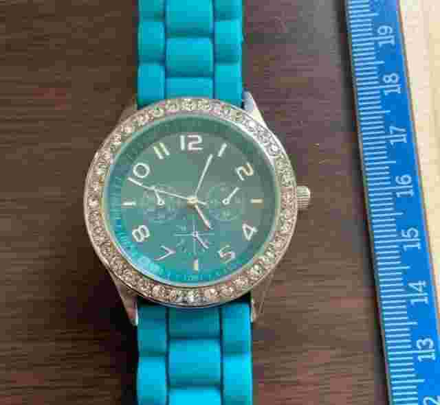 DARICE Silver Tone Rhinestone Blue Teal Silicone Women's Watch - New Battery
