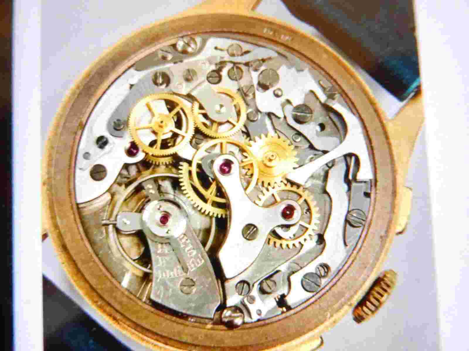 Chronographe Suisse 38mm Original Finish 18K Yellow Gold Manual Wind Wristwatch