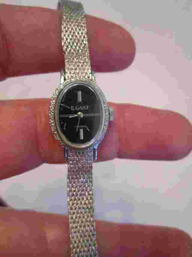 VINTAGE LADIES' LE GANT WIND UP WATCH - 17 JEWEL - FITS UP TO 7 1/2"   BBA20