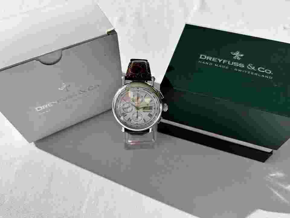 Brand New Unworn Dreyfuss & co Valjoux Automatic Chronograph mens watch