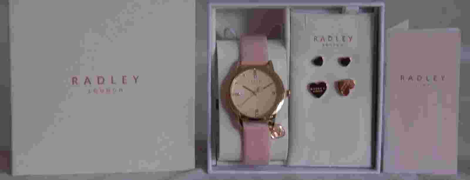 RADLEY LONDON LOVE RADLEY WATCH WITH RADLEY HEART CHARM & 2 PAIR EARING GIFT SET