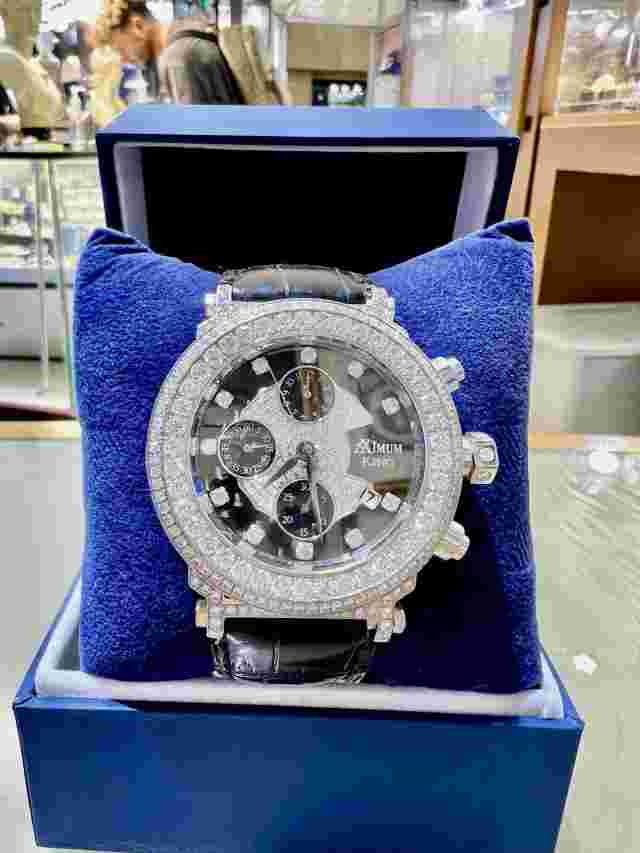 18K White Gold Aximum King Diamond Watch