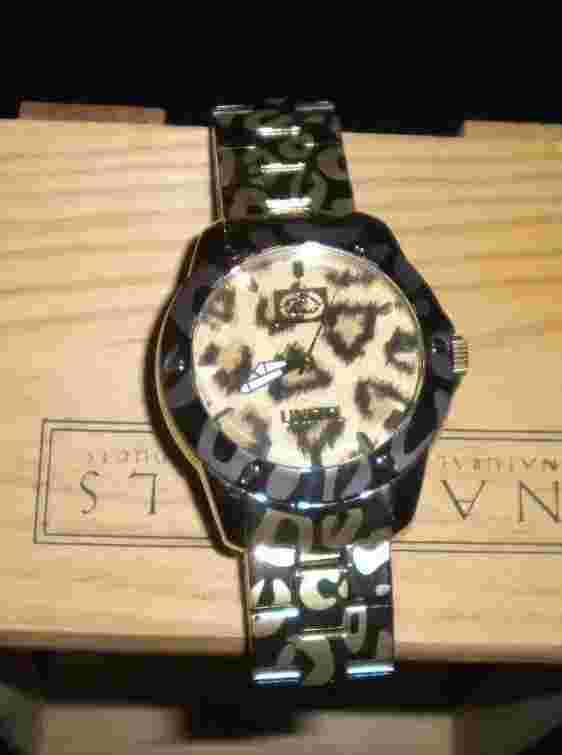 MARC ECKO UNLTD GOLD TONE LEOPARD LYNX 3 HAND BRACELET WATCH E-16517G1 PRE-OWNED