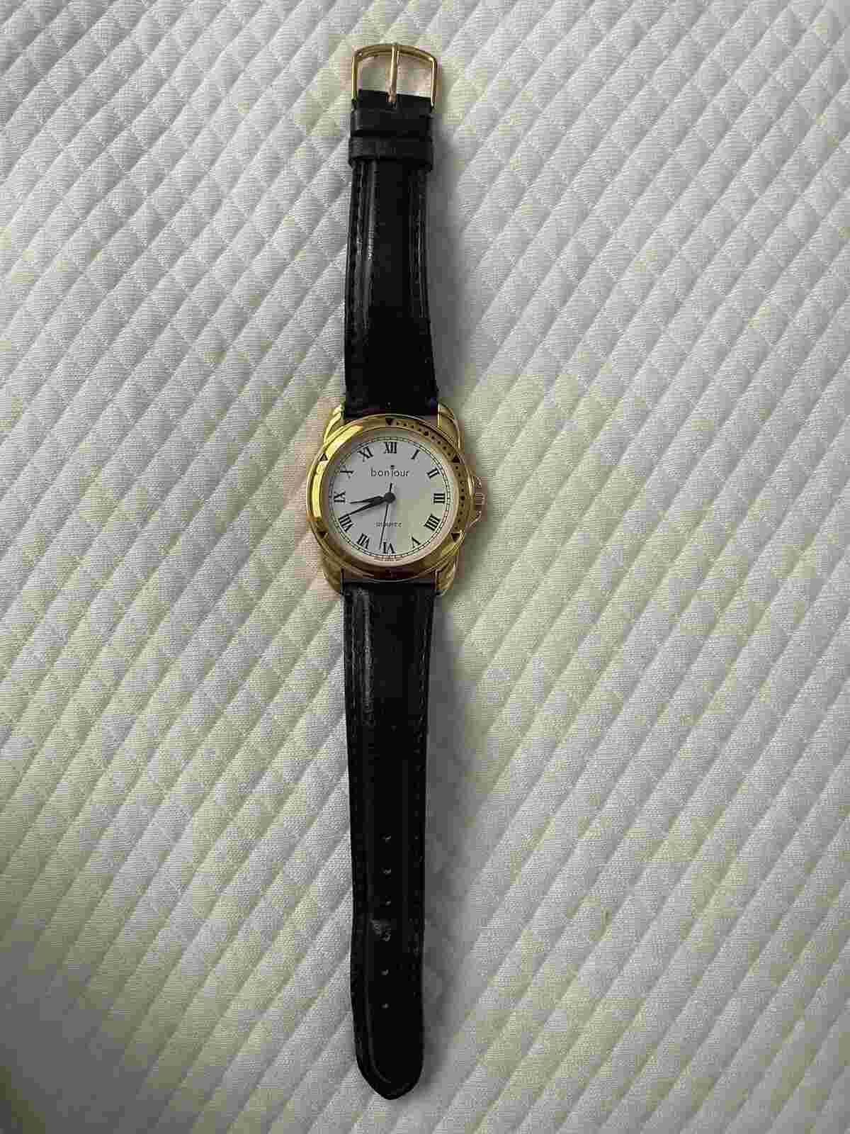 bonjour Womens Quartz Watch with leather band&fossil Watch Box