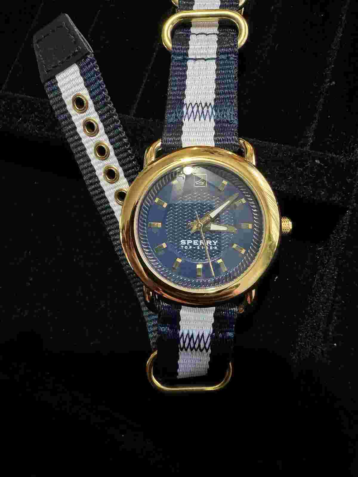 sperry top sider watch