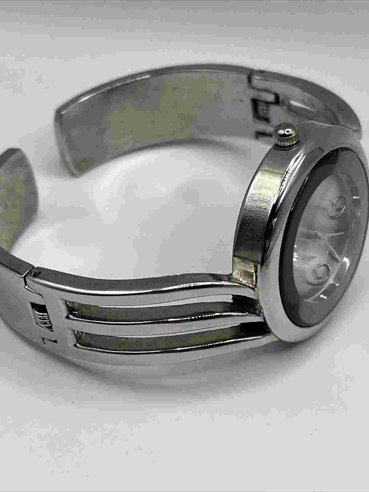 Cato Women's Quartz Cuff Bangle Watch Silver Tone 31mm Case- New Battery