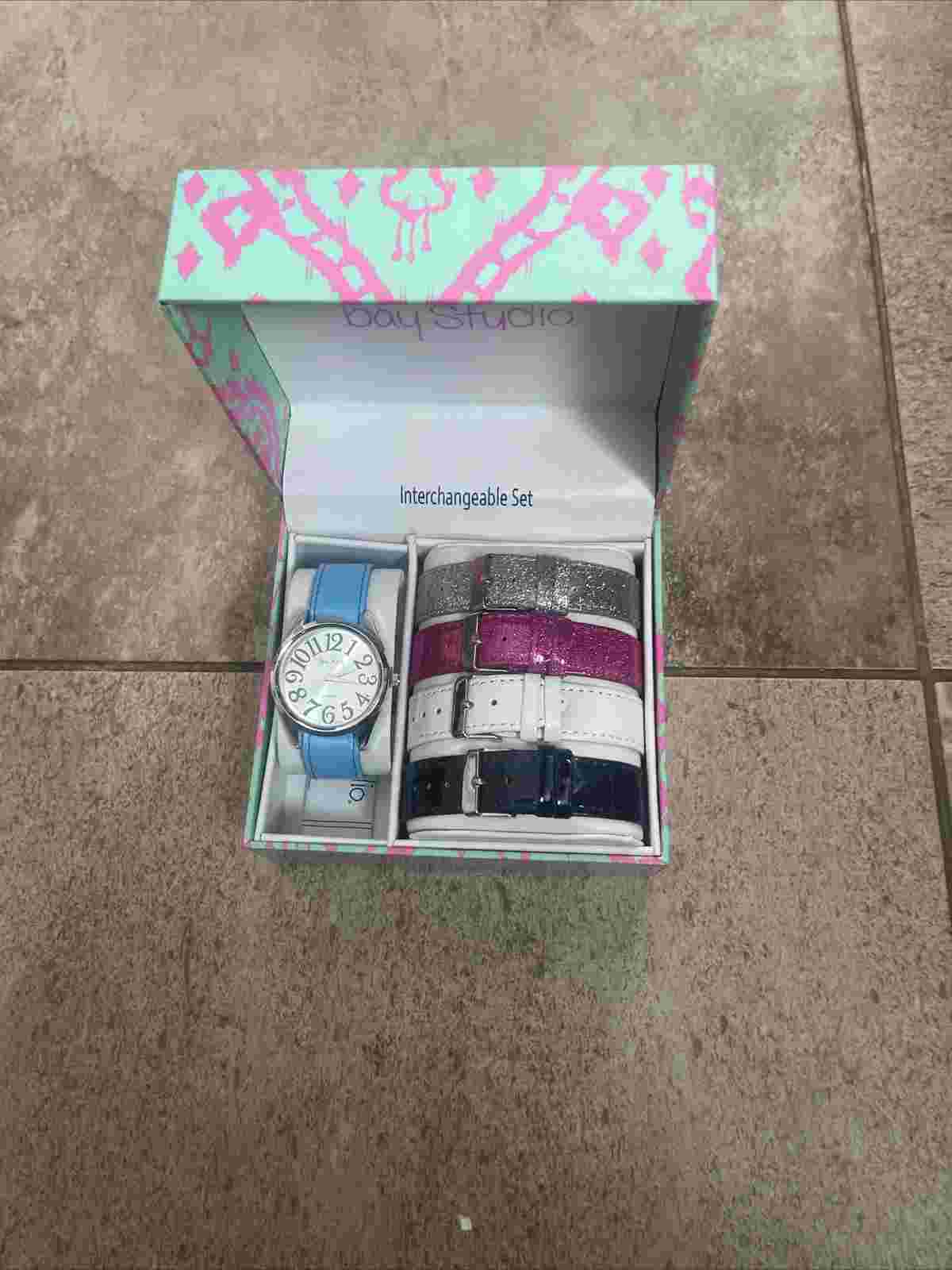 WOMAN'S BAY STUDIO  WATCH W/ 4 DIFFERENT COLOR BANDS NEW IN BOX