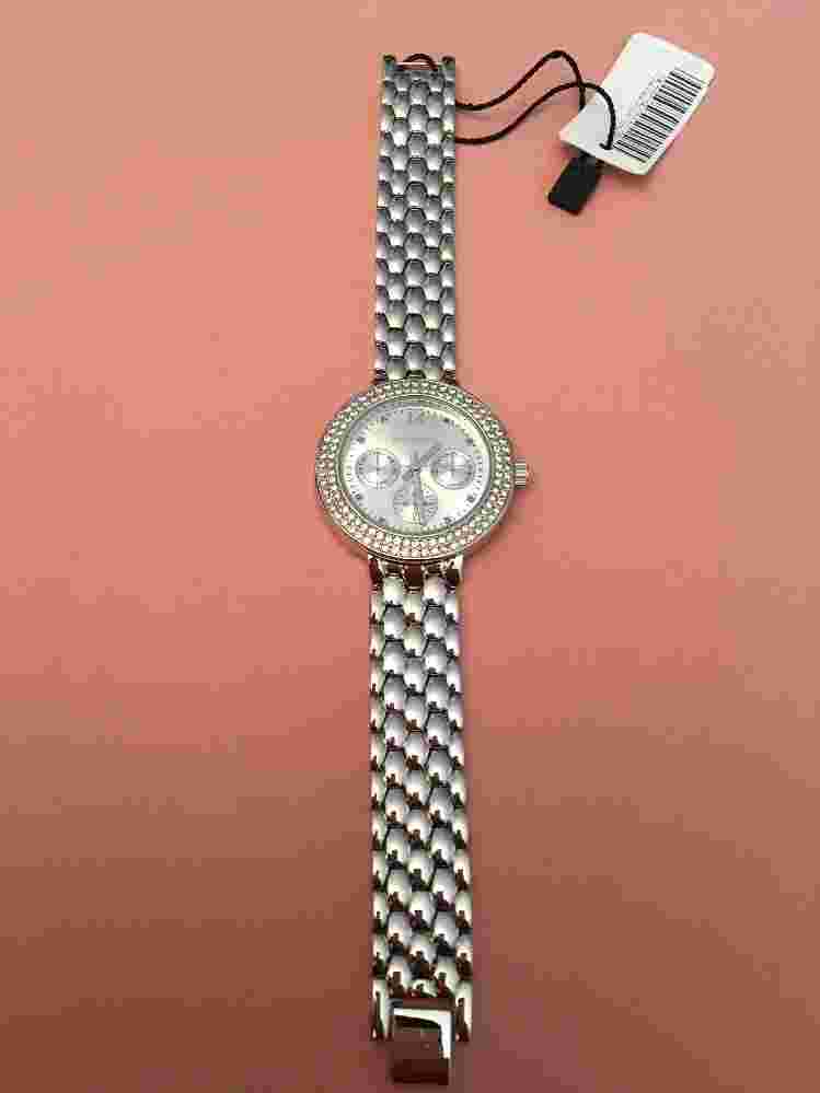 LADIES Wristwatch: Silver. BNWT. EXCELLANC. Stonework. Reduced