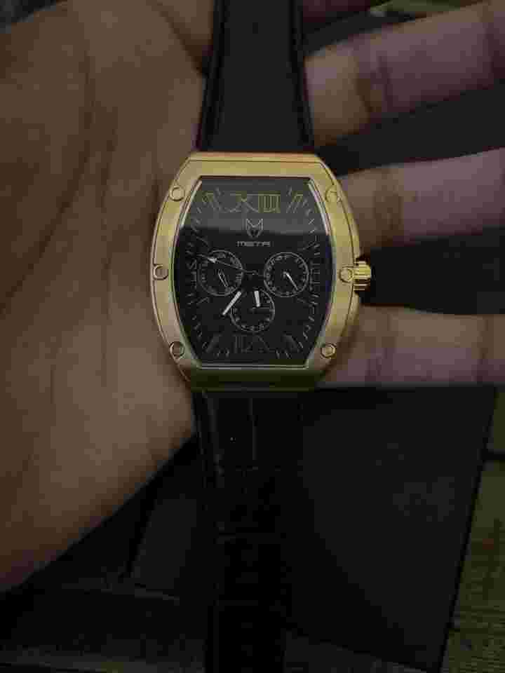 MJ116CB - MAJOR 18K GOLD / BLACK / CROC STYLE BAND