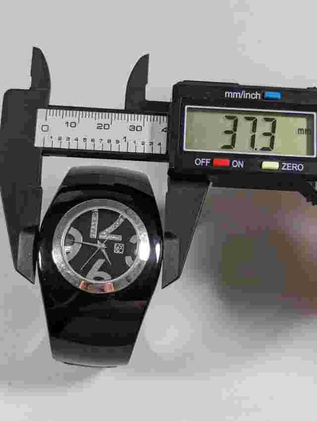 NYC Black Dial Hinge Bangle Bracelet Band Watch 6.5 Inch