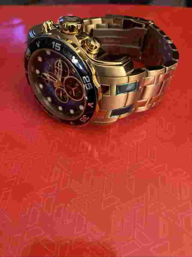 invicta mens watch Mickey Mouse