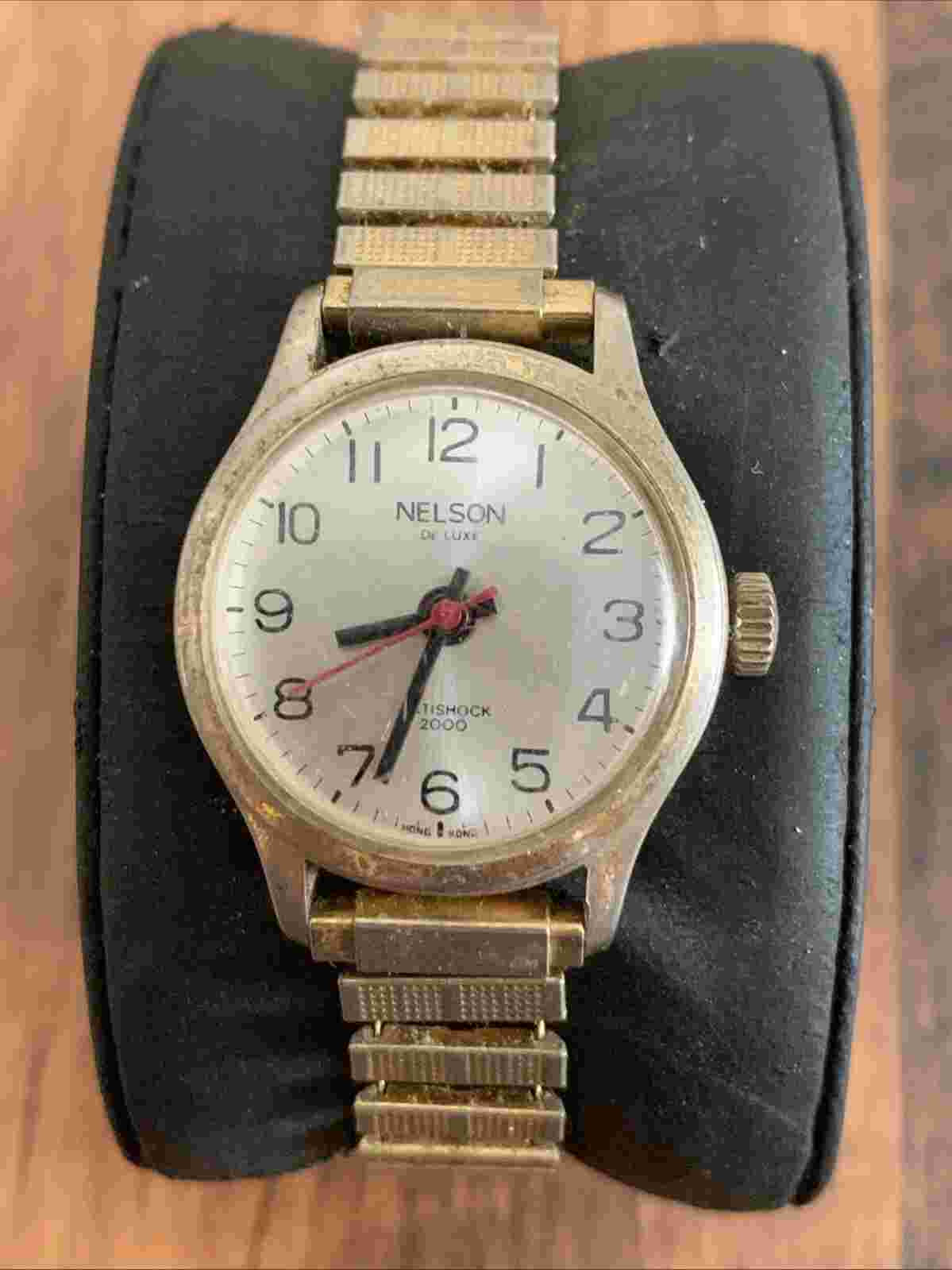Nelson De Luxe Antimagnetic Gold Tone Ladies Watch Vintage Stretch Band Works
