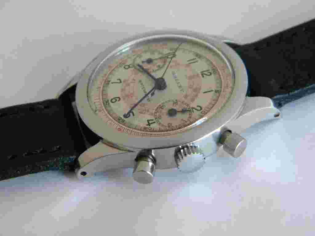 GALLET CLAMSHELL WATERPROOF CHRONOGRAPH VENUS 150 S.STEEL. 34MM CA30/40