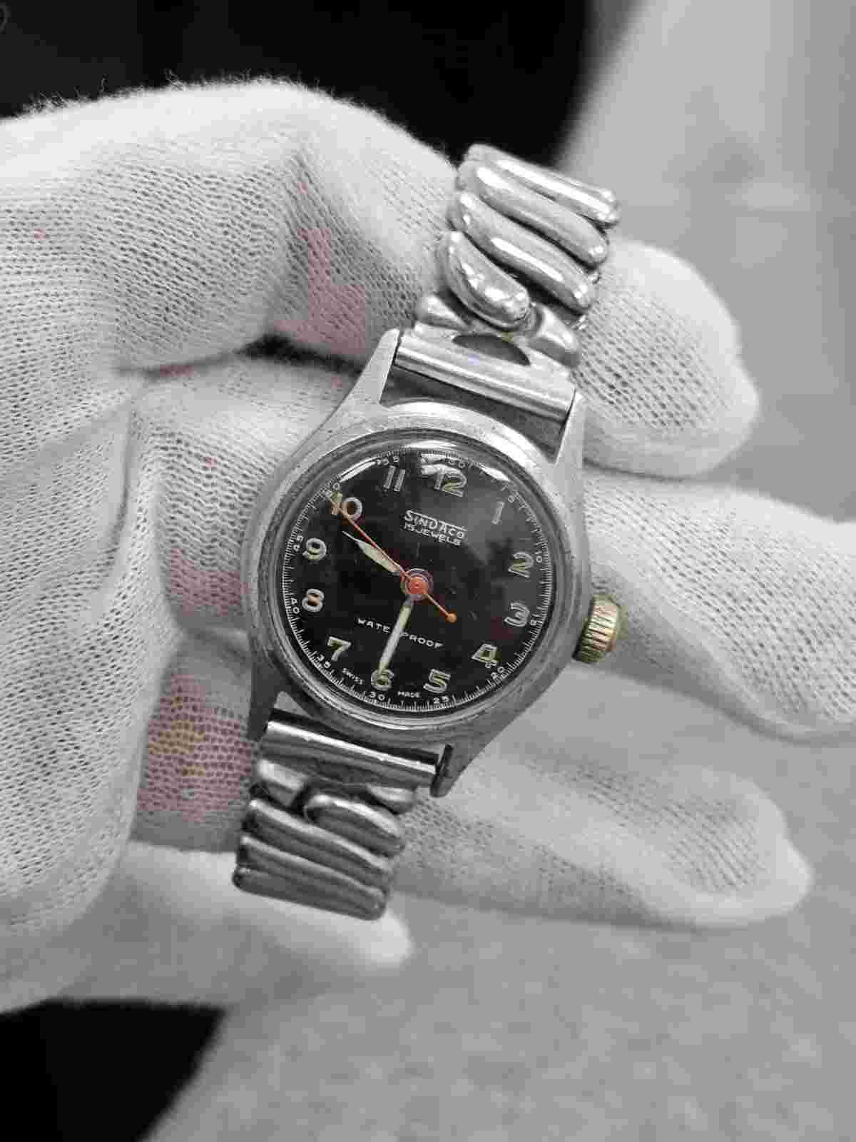 RARE MILITARY SINDACO 15 JEWELS MANUAL WIND MENS WRIST WATCH BLACK DIAL