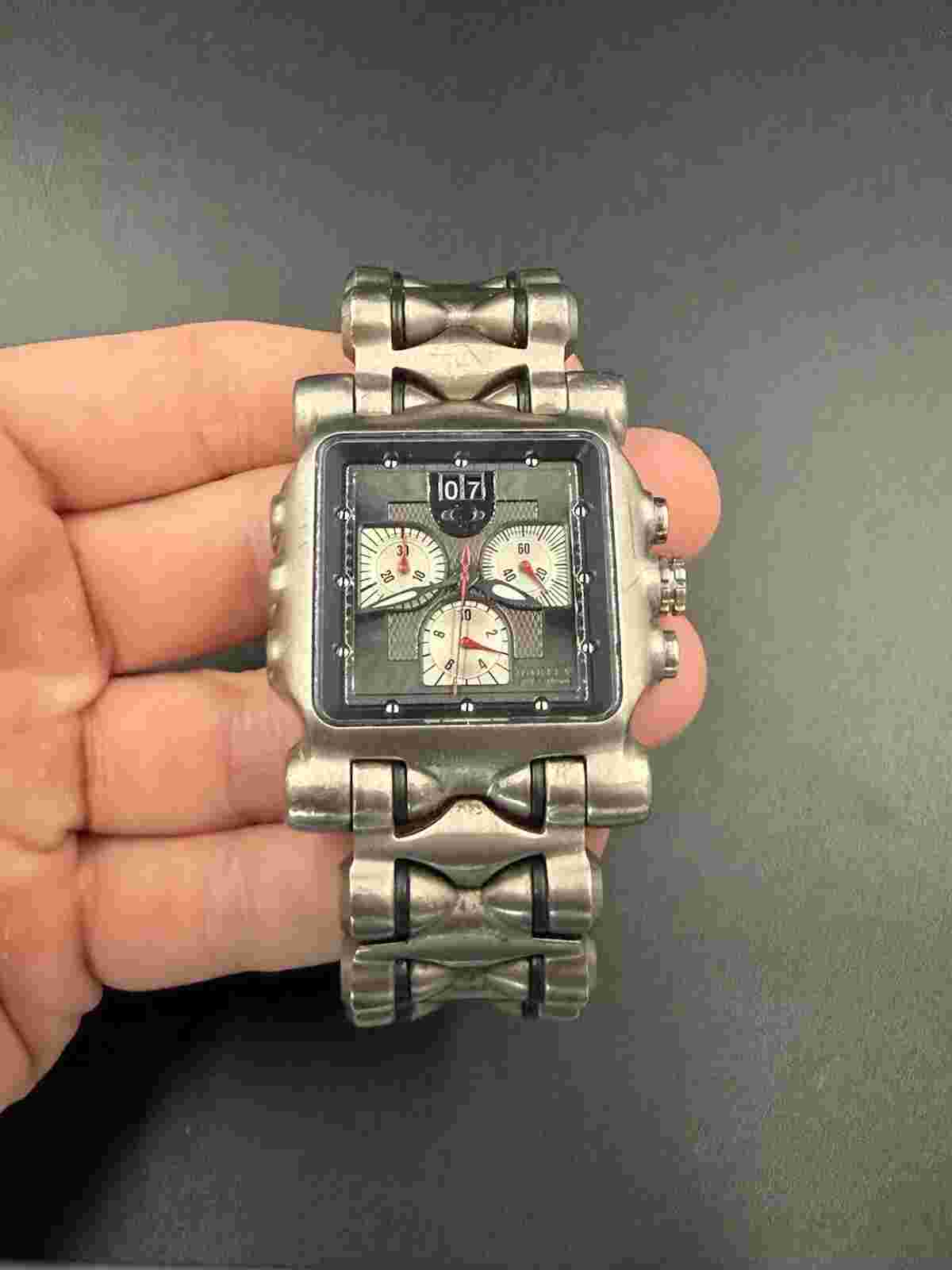 Oakley Minute Machine Titanium Black Silver Subdials Watch