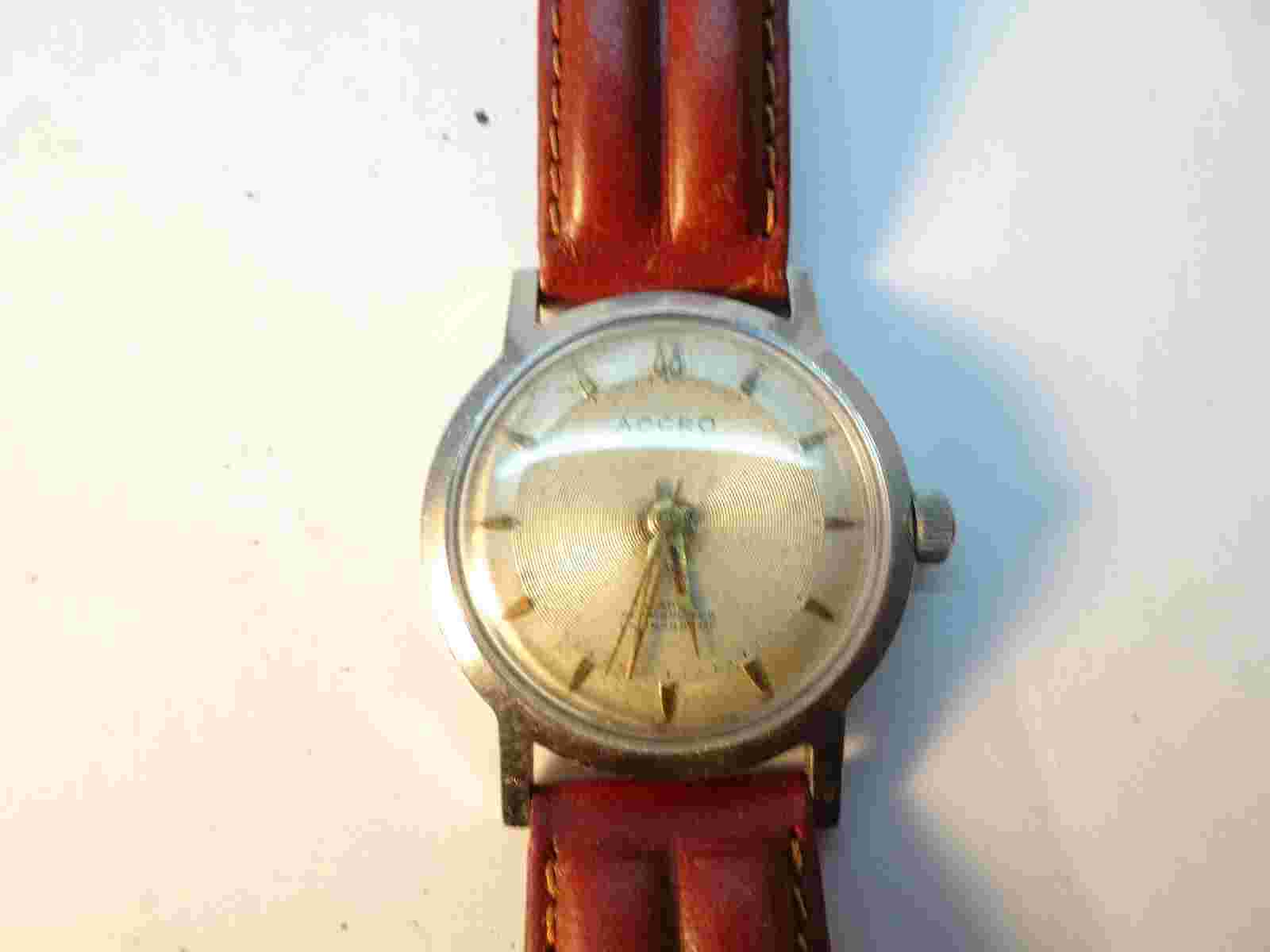 ACCRO TEXTURED DIAL PERMAPOWER WINDUP WATCH RUNS VINTAGE 1970'S