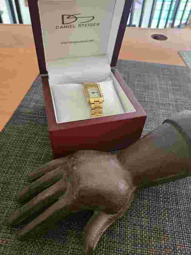 DANIEL STEIGER SIENNA WATCH IN ORIGINAL WOOD BOX NEEDS BATTERY