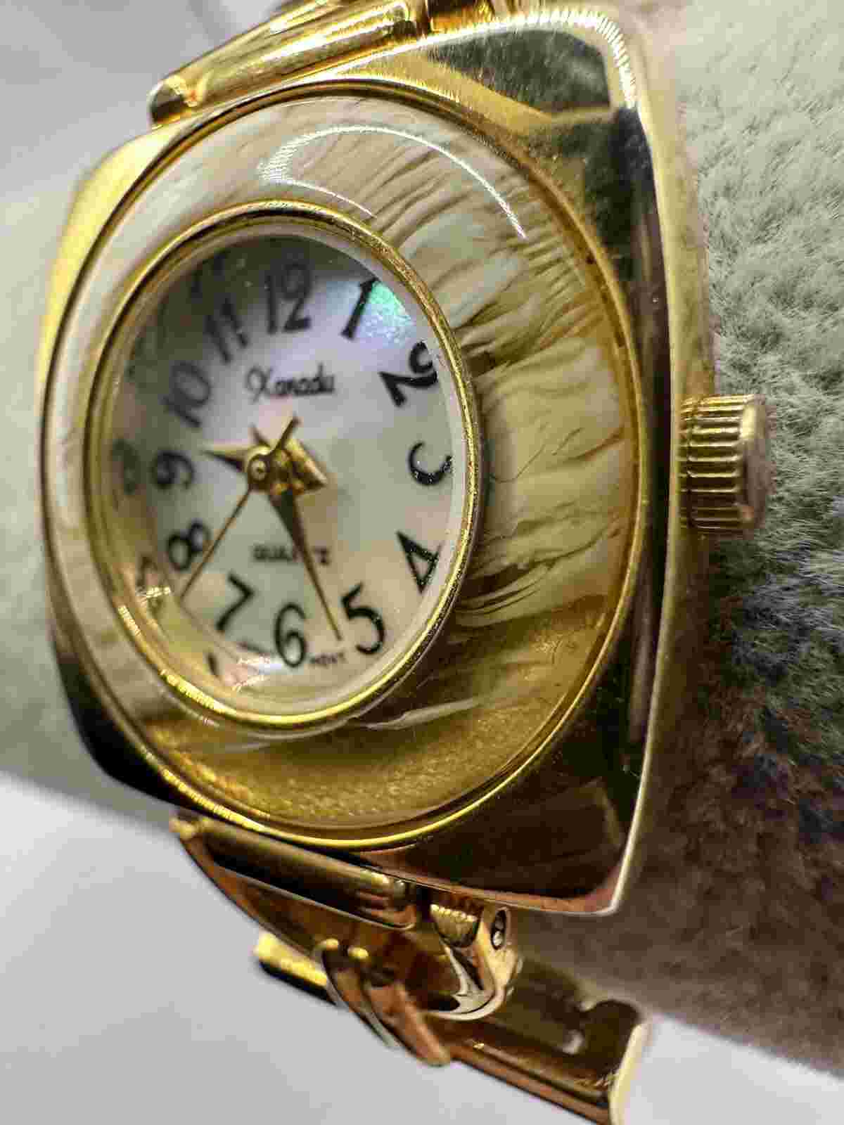 Xanadu Womens Watch New Battery 24MM Gold Tone 7.25" U