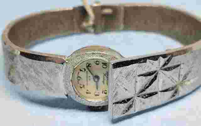 ladies Vintage American Heritage Peek A Boo Manual Bracelet Watch Parts lot