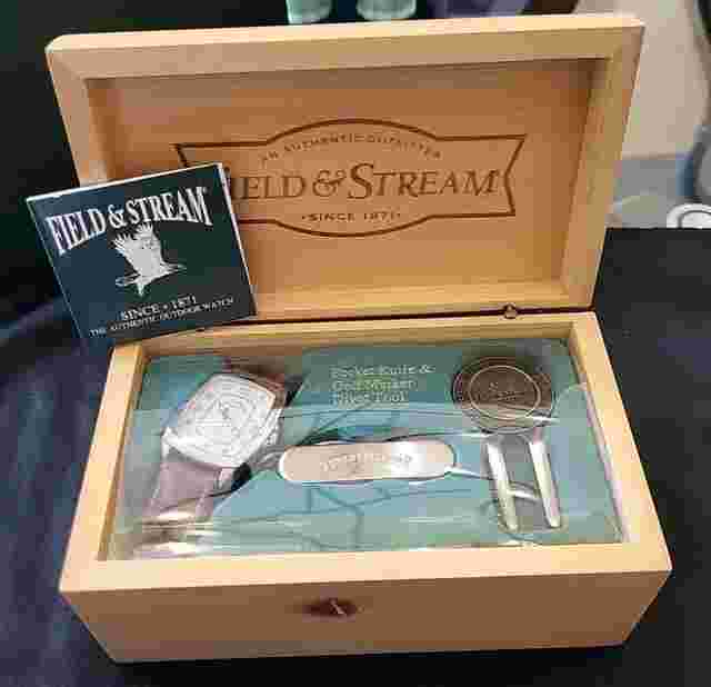 Field AND STREAM WATCH KNIFE AND GOLF SET