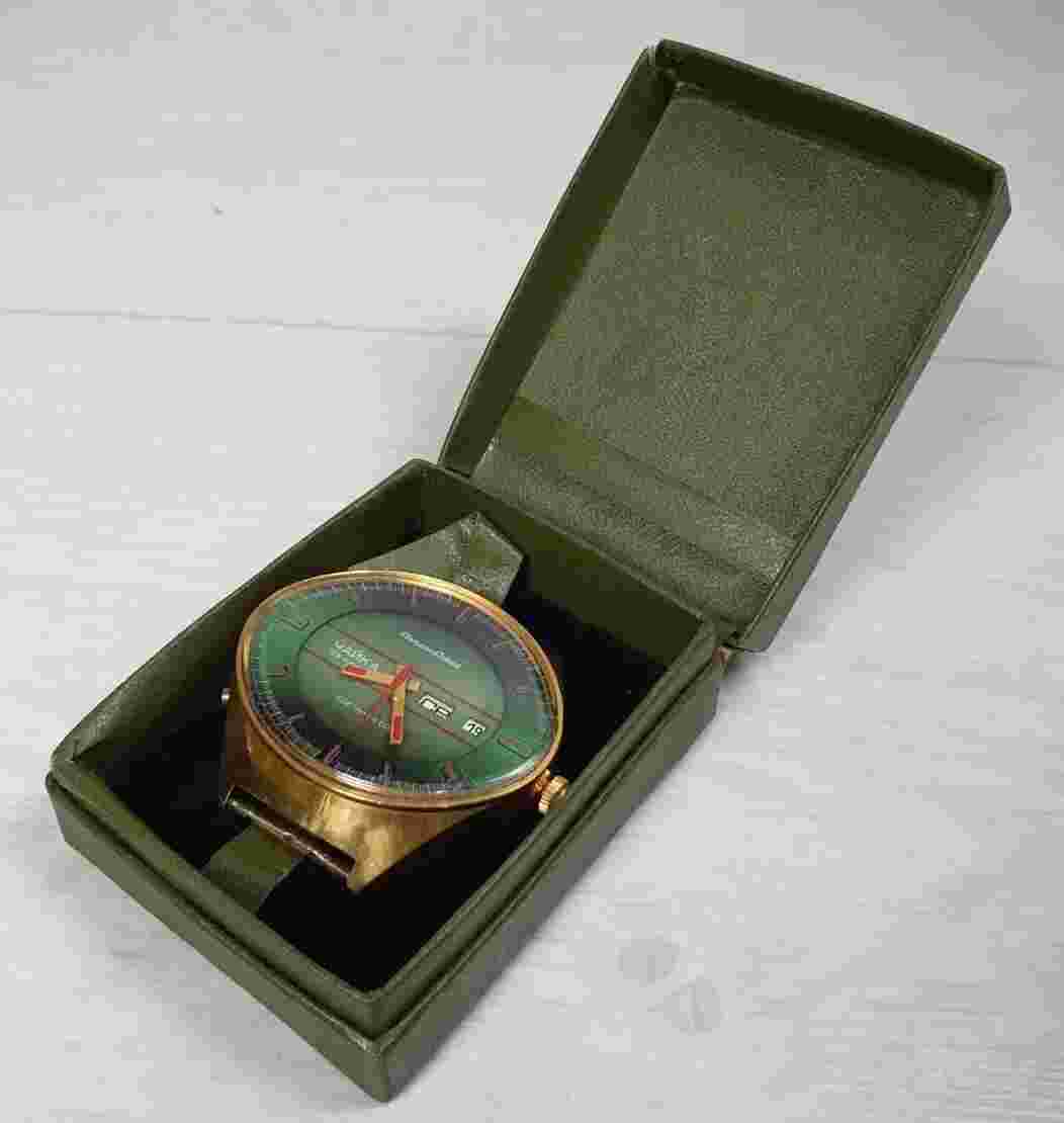 Vintage Chaika Stadium Automatic Gold Plated Soviet Mechanical Wrist Watch USSR