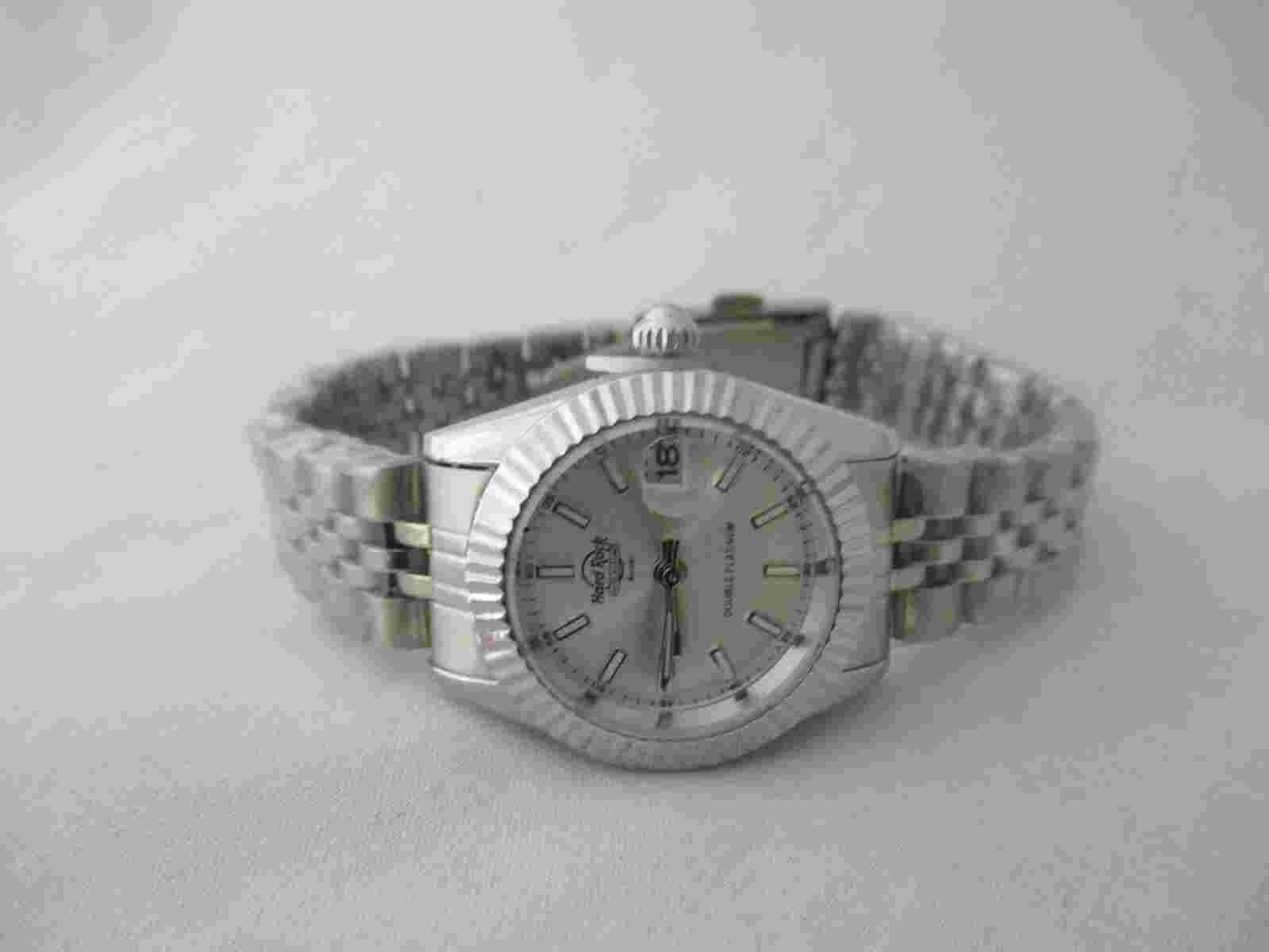 Hard Rock Cafe Wristwatch Silver Tone Stainless Steel Band Double Platinum