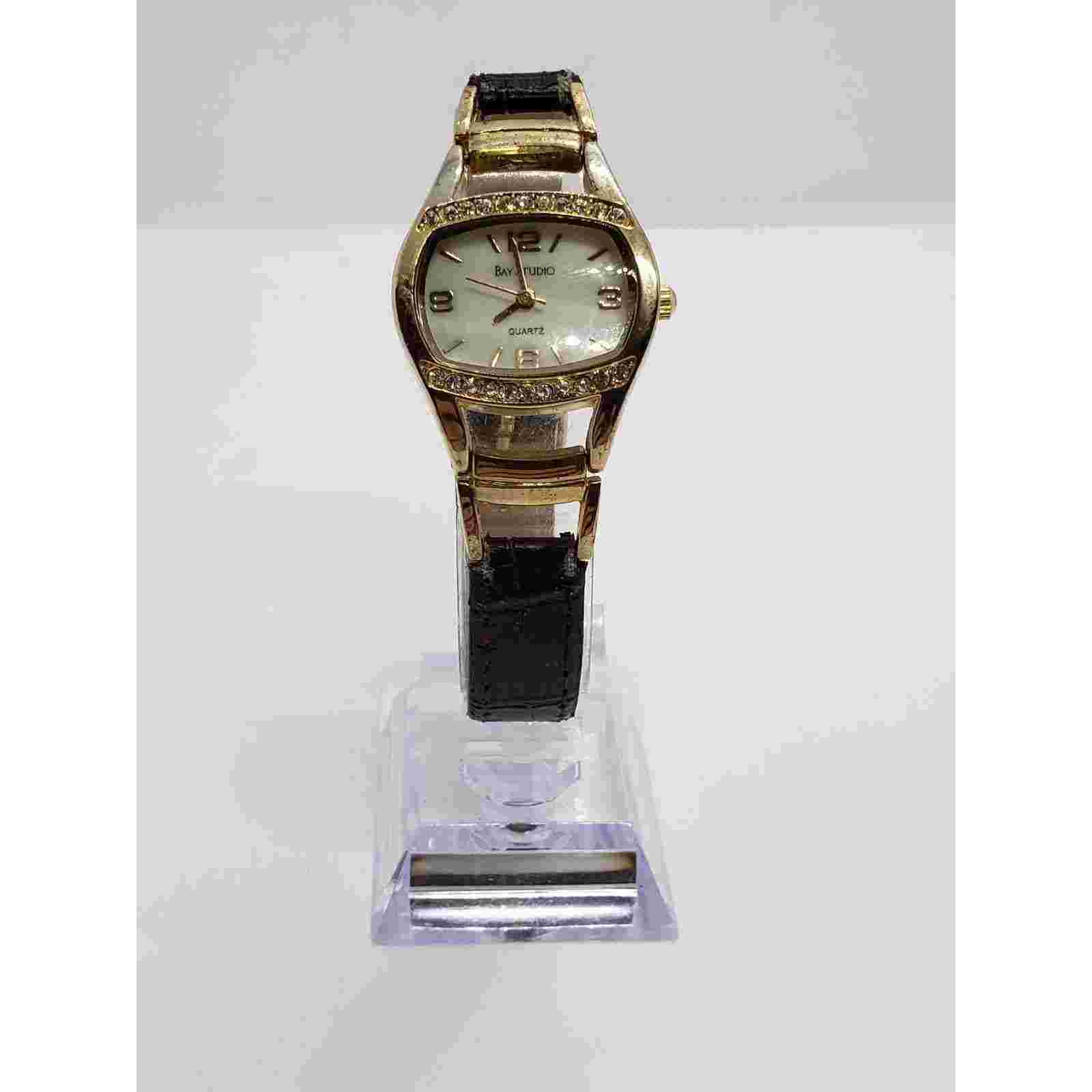 Bay Studio women's watch. RY 3097. Rounded square face with jewels Working watch