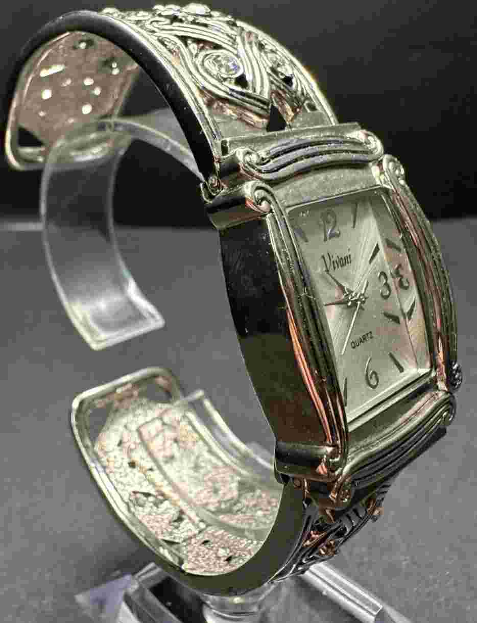 Vintage Women's Vivani Analog Watch - Untested May Need Battery/Repair