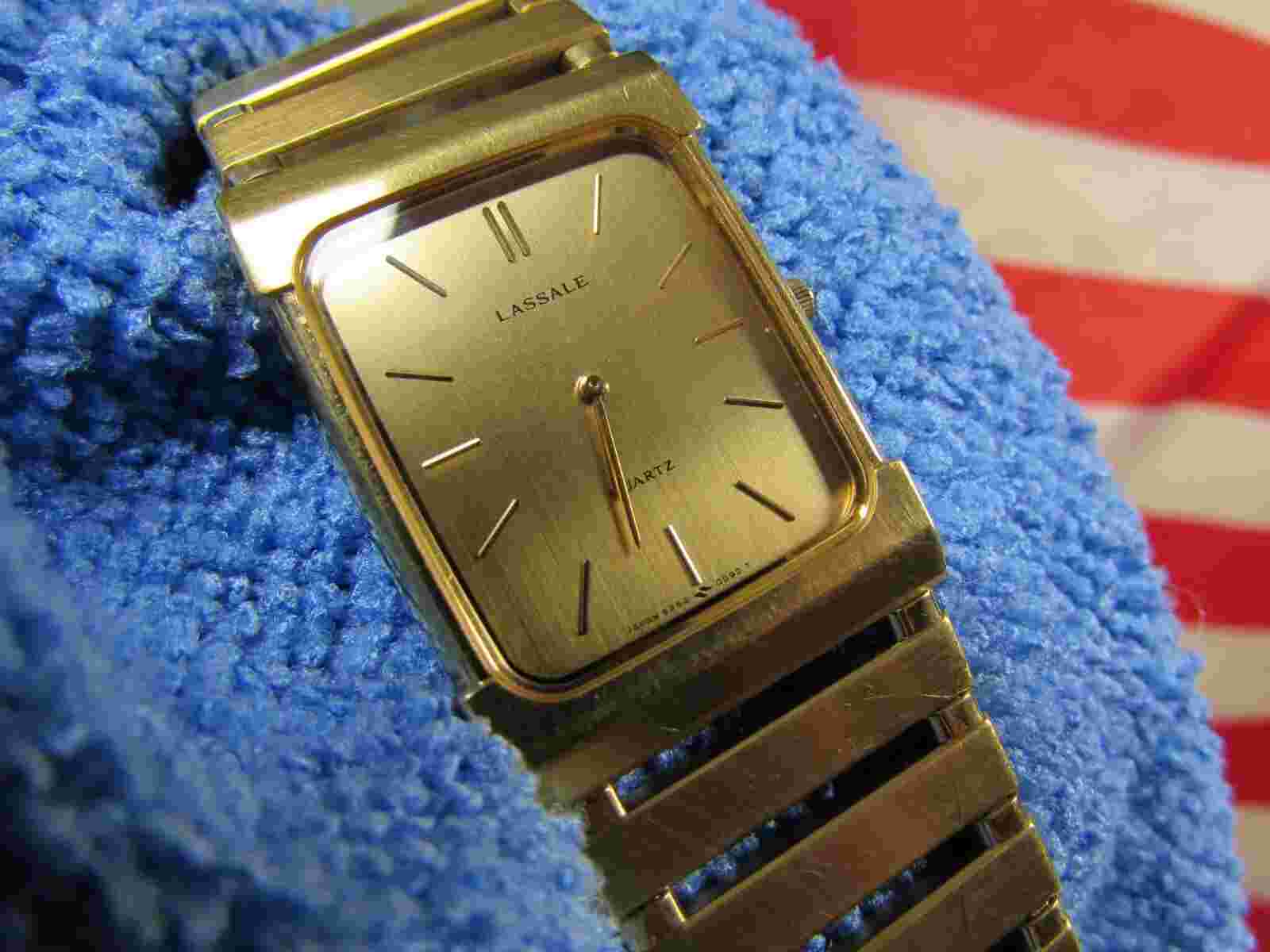ESTATE* PRE-OWNED VINTAGE LASSALE QUARTZ MEN'S WATCH DRESS BRACELET SEIKO JAPAN