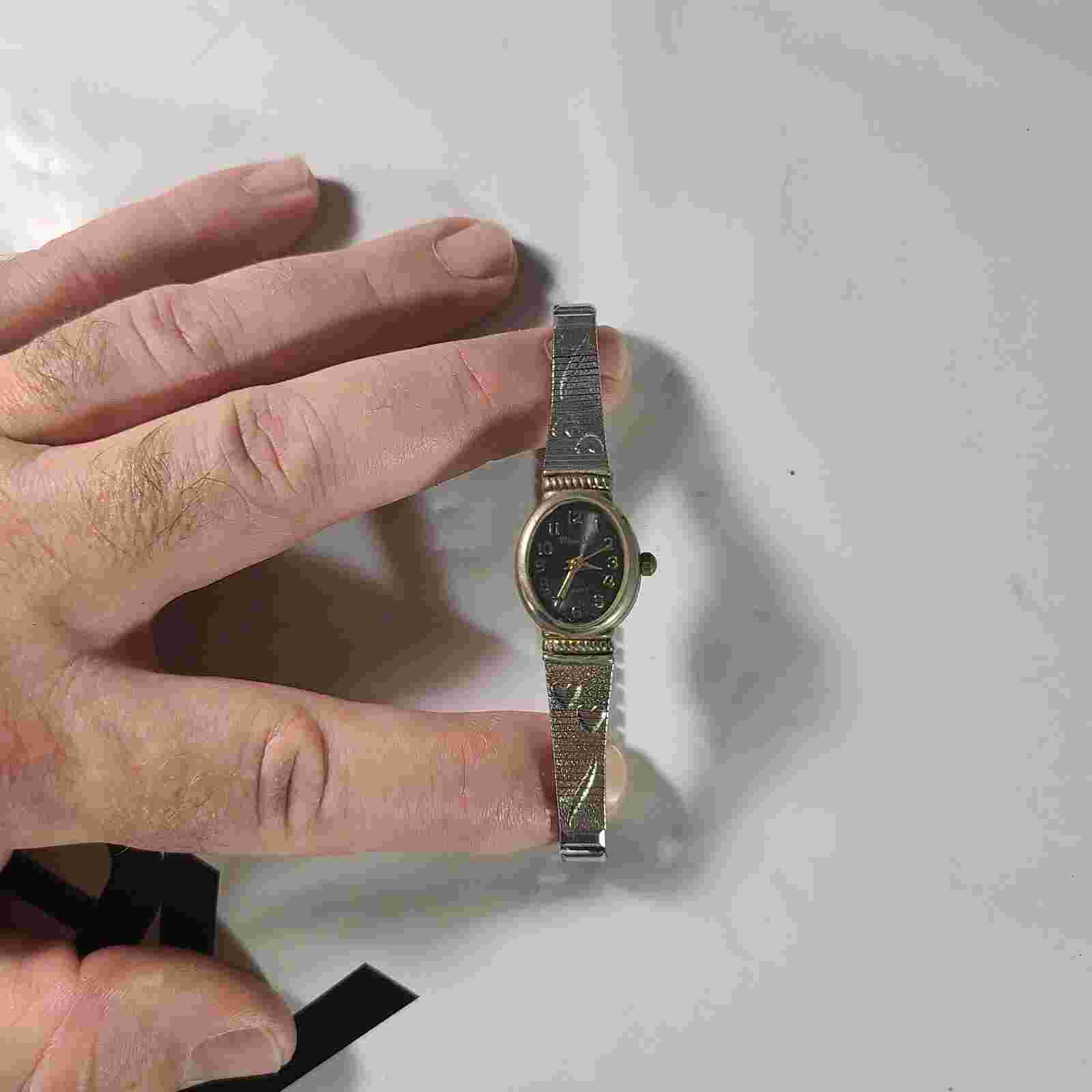 Willow Bay Quartz Watch Teal Face TESTED & WORKS Gold Tone Arabic #'s BY851
