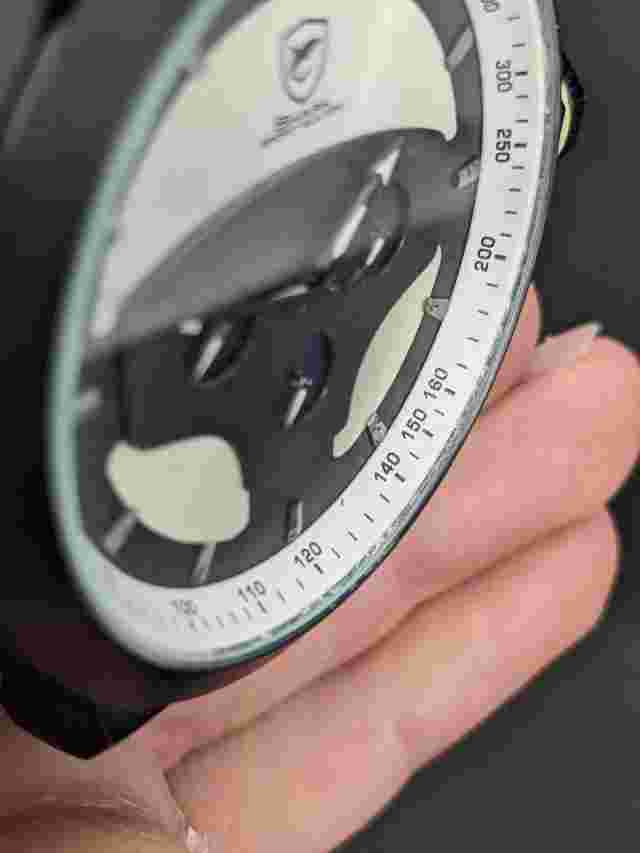 REQUIEM Shark Sport Watch White SW 209 Racing Edition