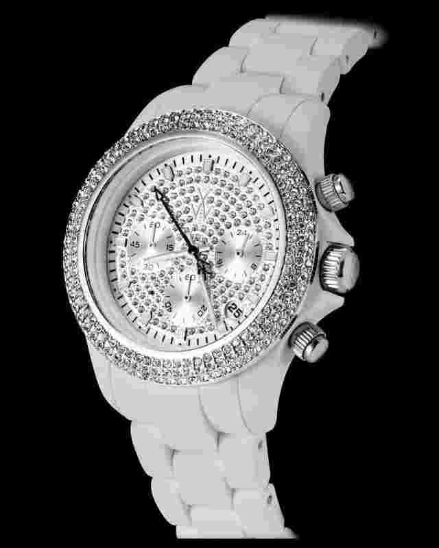 VELVETY CHRONO WHITE AND SILVER WITH STONES