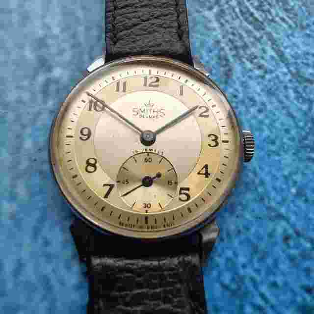 Vintage Smiths De Luxe Hand-Winding Men's Wristwatch