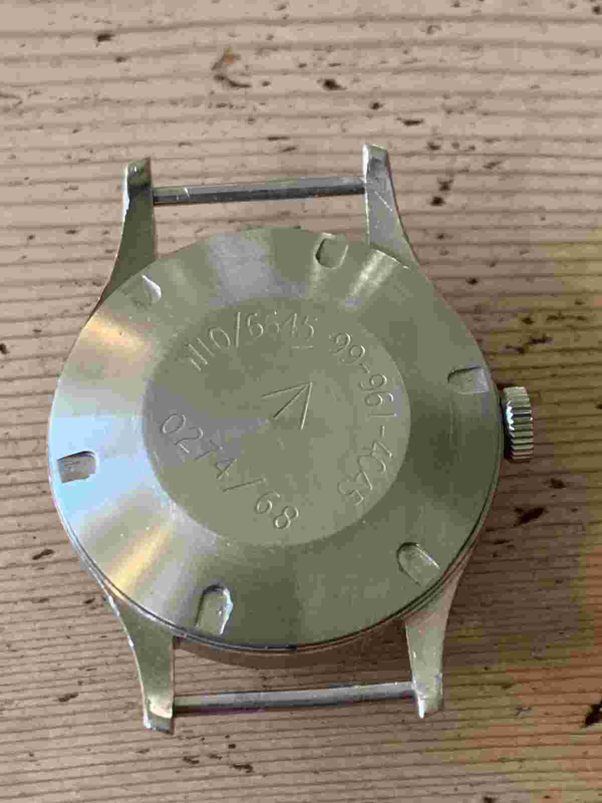 Smiths W10 issued to the British Army. Beautiful original condition.