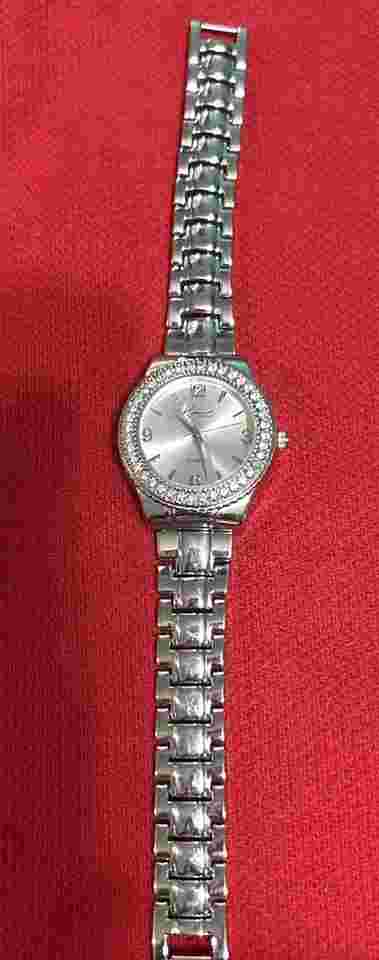 Kim Rogers WomenWatch Silver Crystals New Battery