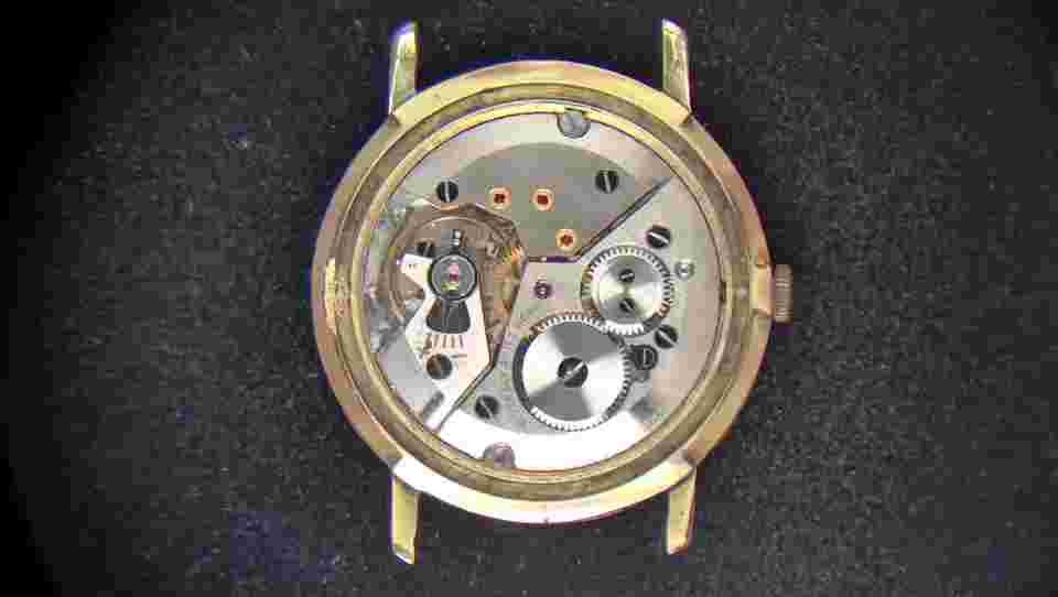 MuDu (Swiss) Superflat Men's Manual-Wind Watch (Vintage) -- Running