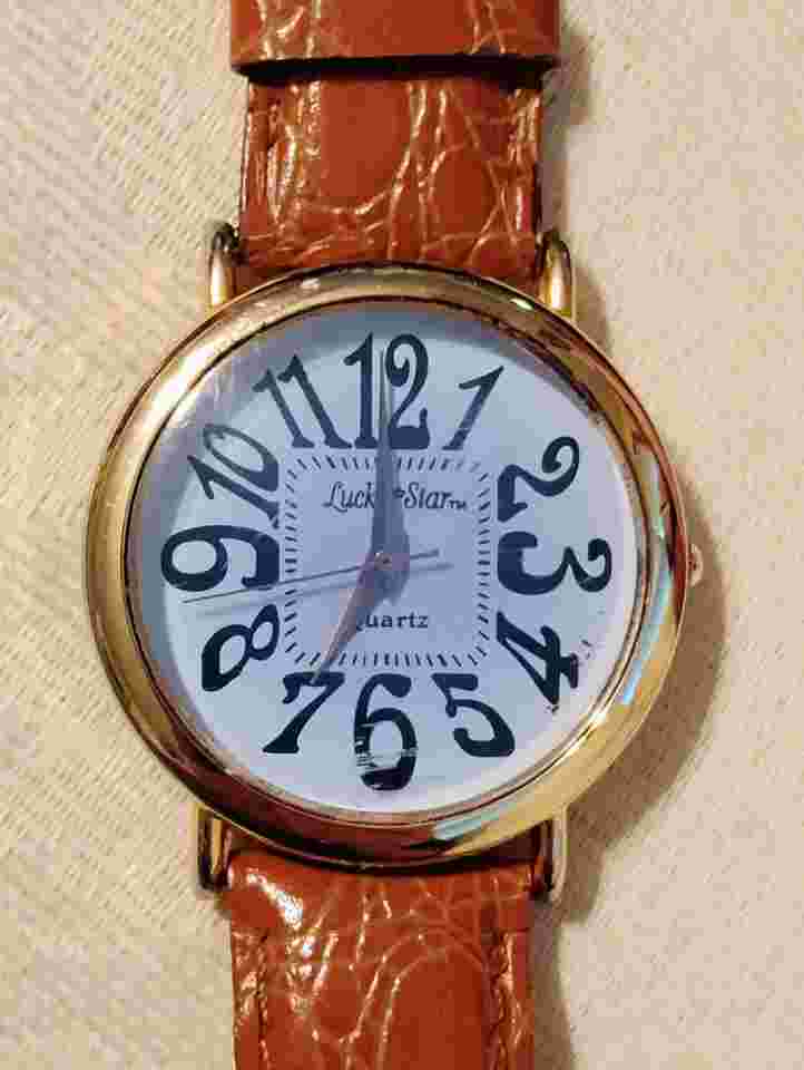 Vintage Lucky Star Womens Quartz Watch, Gold Tone, 80's, Needs Battery