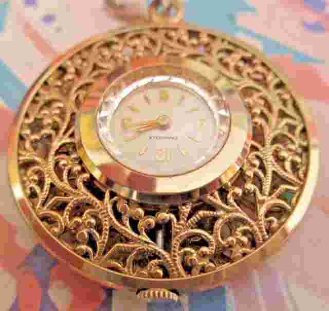 STUNS! LADY'S BULOVA CARAVELLE VINT. PENDANT WATCH.SUPERB CASE/MINT DIAL. 1970.