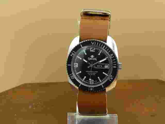 Vintage Swiss ORION Date Divers Style Watch 38mm w/crown
