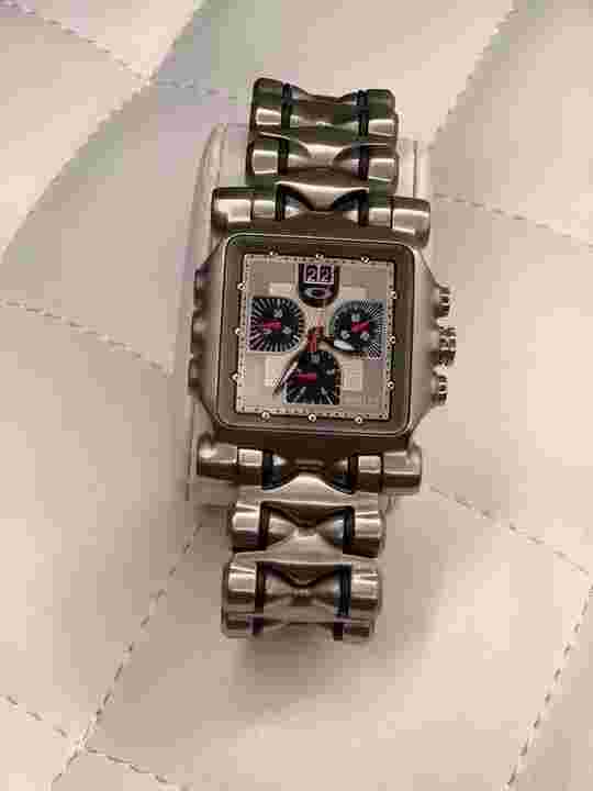 OAKLEY MINUTE MACHINE Square type Watches (analog) Fashion Accessories c05