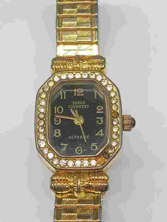 Vintage Sarah Coventry Supreme Ladies Watch Goldtone Stretch Band Not Tested
